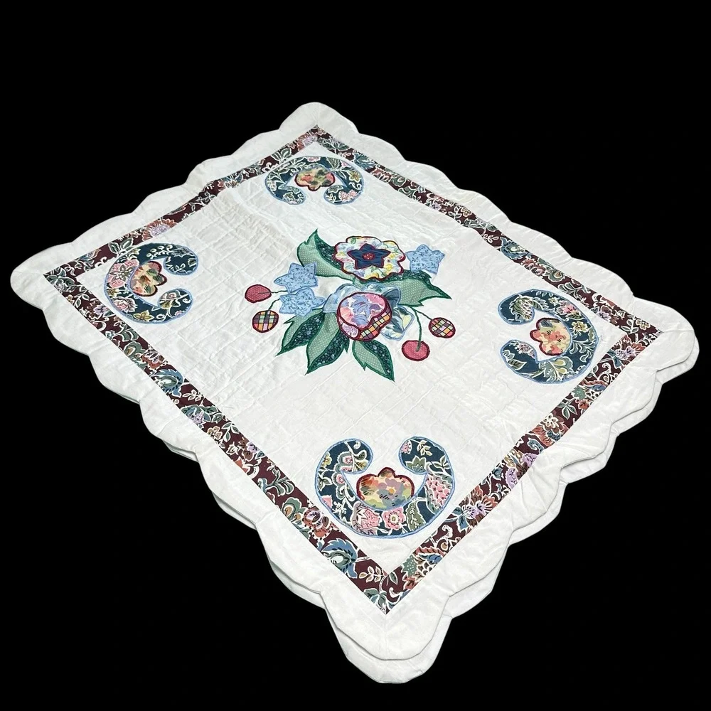 Handmade Floral Appliqué Quilt Set White 86x86 & 2‎ Pillowcases Scalloped Edges